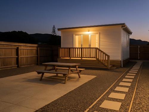 Porirua Apartment | Cosy Studio Retreat