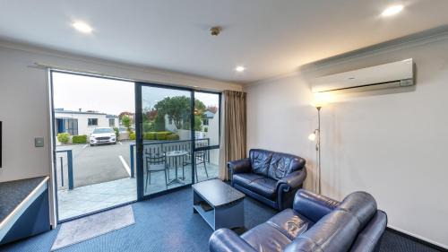 Timaru Hotel | Bay Viaduct Motor Lodge
