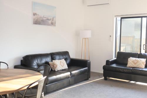 Christchurch City Centre Apartment | Spacious CBD 3BR- Walk to Parakiore Recreation Center,CBD, Hosp, & Oval