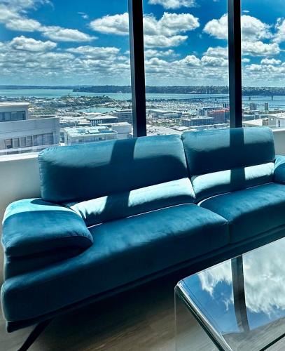 Auckland Central Business District Apartment | Spectacular Auckland CBD Views