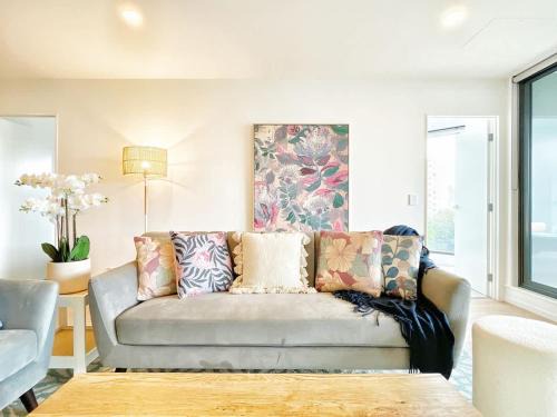 Newton Apartment | Unique Luxury Incredible SkyTower & Park View - Free Parking