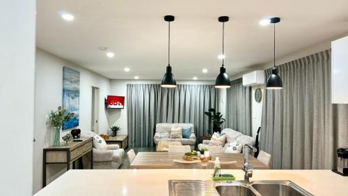 Panmure Apartment | Kings View