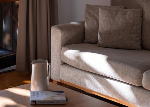 Raglan Hotel | Bow Street Apartments & Cottage