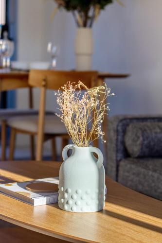 Upper Riccarton Apartment | Elegant Living by Middleton Park, Fully Equipped