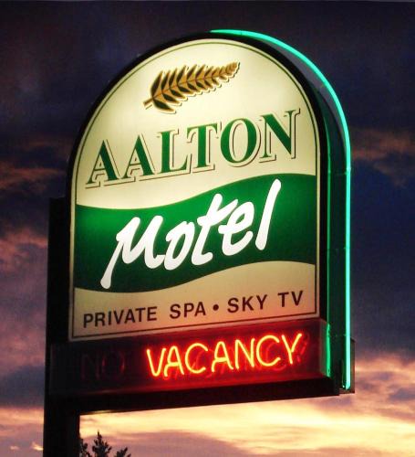 Riccarton Hotel | Aalton Motel