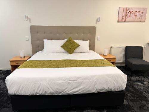 Hamilton Hotel | Zeta Motel