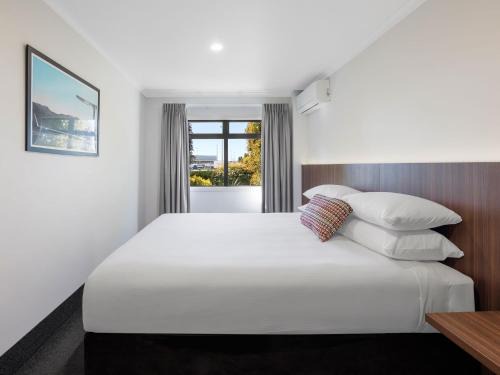 Rukuhia Hotel | JetPark Hamilton Airport New Zealand