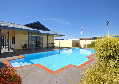 Solway Hotel | Discovery Motor Lodge