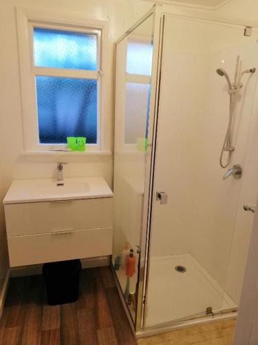Christchurch House | Homestay Double room, near the city center