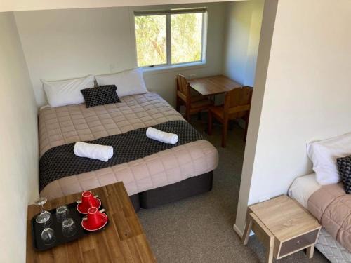 Hokitika Hotel | Woodstock Hotel
