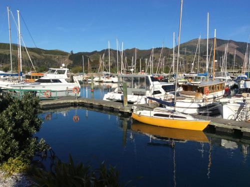 Nelson Hotel | Harbourside Lodge