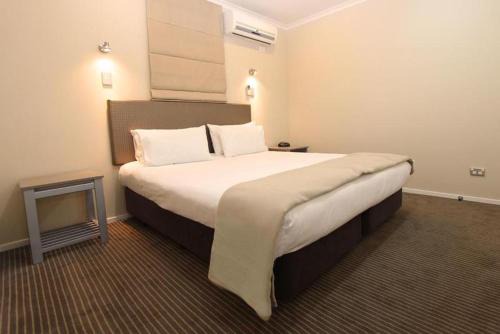 Mangere Hotel | Auckland Airport Lodge