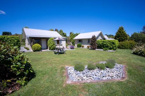 Te Anau House | Blue Thistle Cottages