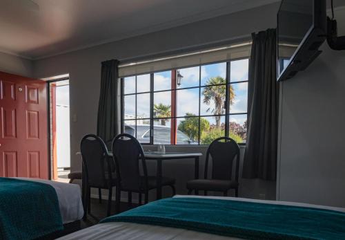 Gisborne Hotel | BKs Palm Court Motor Lodge