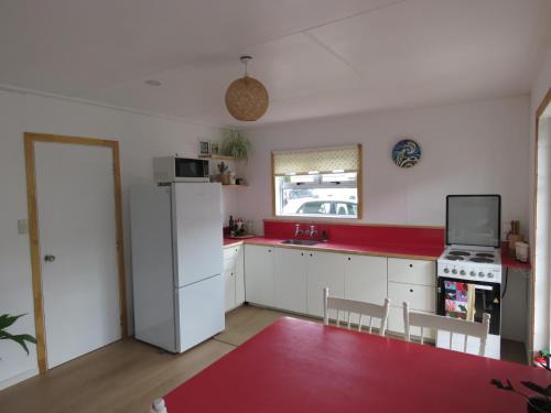 Ngunguru House | Pohutukawa Bach