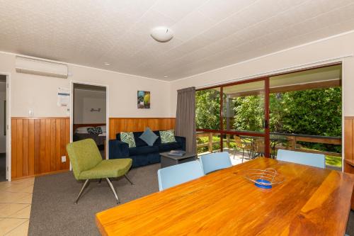 Lake Okareka Resort | Blue Lake TOP 10 Holiday Park