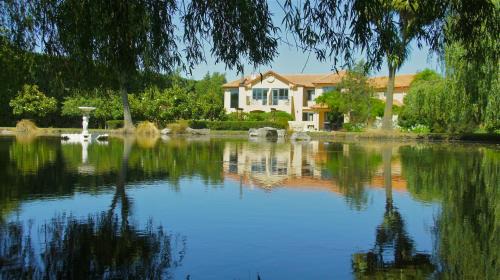 Kirwee Bed & Breakfast | Tuscany Downs Estate