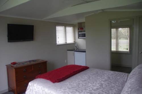 Te Miro Bed & Breakfast | Serenity on Brunskill