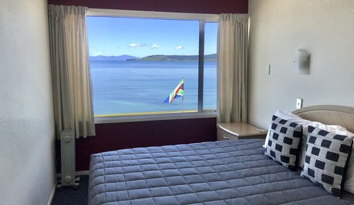 Deluxe Apartment, Lake View