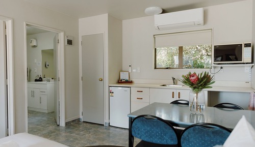 One Bedroom Apartment