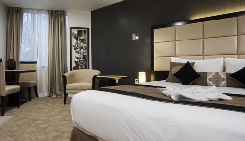 Premier King Room