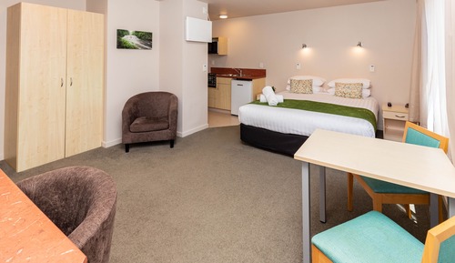 One Bedroom Family Unit