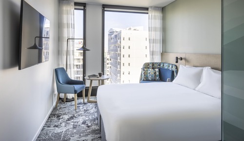 Room, 1 Queen Bed, Accessible (with Free Breakfast)