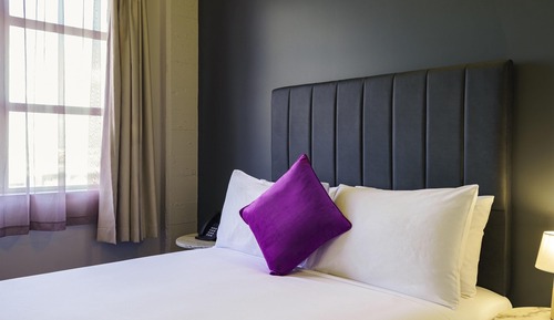 Standard Room, 1 Queen Bed and 1 Single Bed