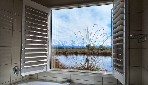 Deluxe King Room with Spa Bath Benmore