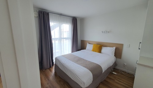 Family Room, 1 Bedroom