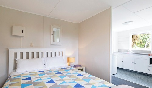 Kitchen cabin with Shared Bathroom