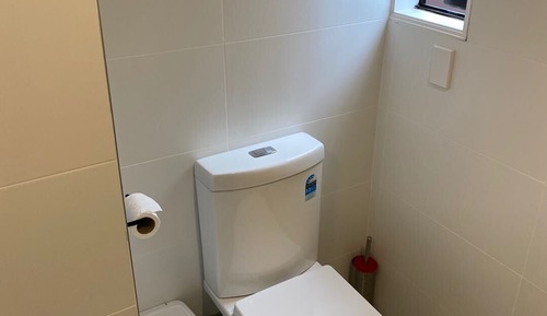 Deluxe Studio, Jetted Tub