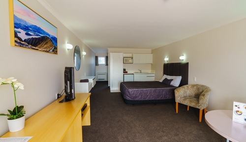 Studio, 1 Queen Bed, Accessible