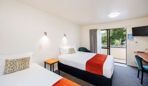 Standard Room, Non Smoking, Kitchenette (Twin/triple Studio)