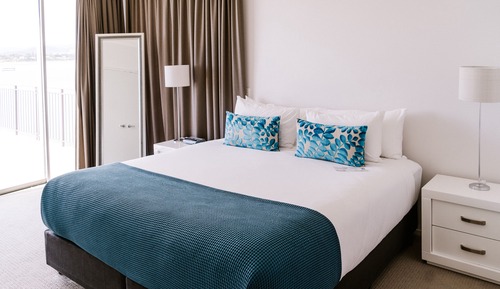 Three Bedroom Penthouse (Apt 10)