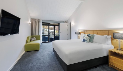 Suite, 1 King Bed, Non Smoking