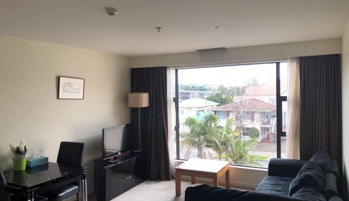 Two bedroom apartment with full kitchen