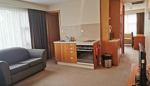 One Bedroom Apartment (1000/2000)
