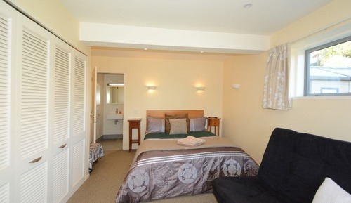 Superior Studio, 1 Queen Bed, Valley View, Slope side