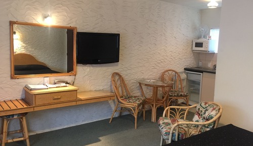 Executive Studio Unit