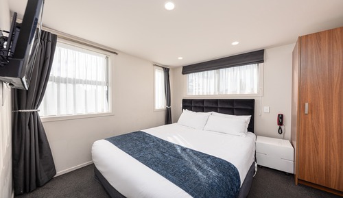 Family Apartment, 3 Bedrooms, Connecting Rooms