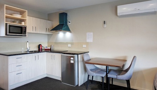 1 Bedroom Kitchen Unit