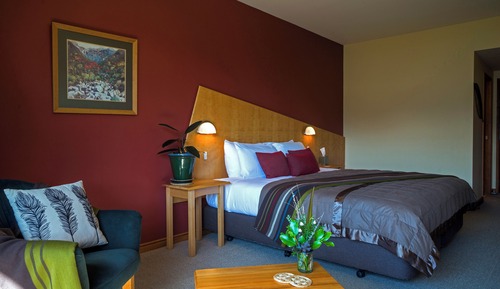 Mountain View (Located within Main Lodge)