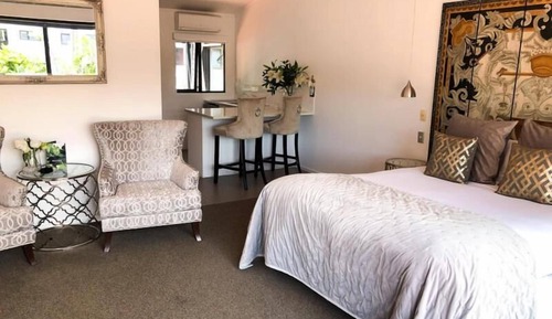 Bath Suite