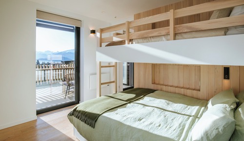Luxury House, Lake View