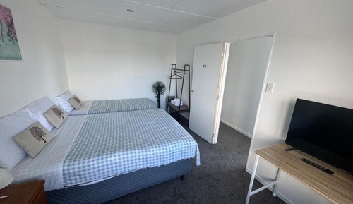 Basic Triple Room