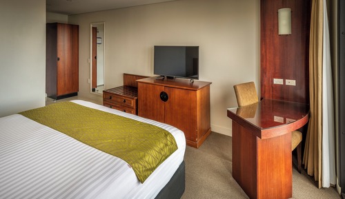 Superior Room, 1 King Bed, Harbor View