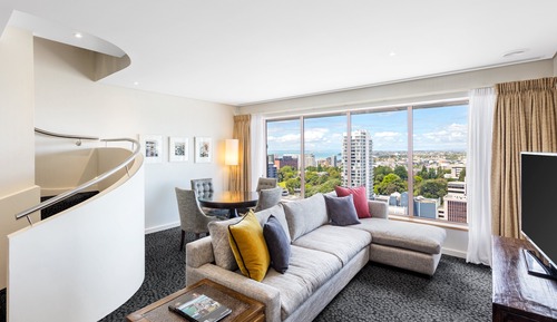 Suite, 1 King Bed, Club Lounge Access, Ocean View (Balcony)