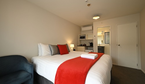 Standard Studio, 1 King Bed, Non Smoking, Refrigerator & Microwave (Studio)