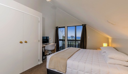 Family Apartment, 2 Bedrooms, Non Smoking, Lake View